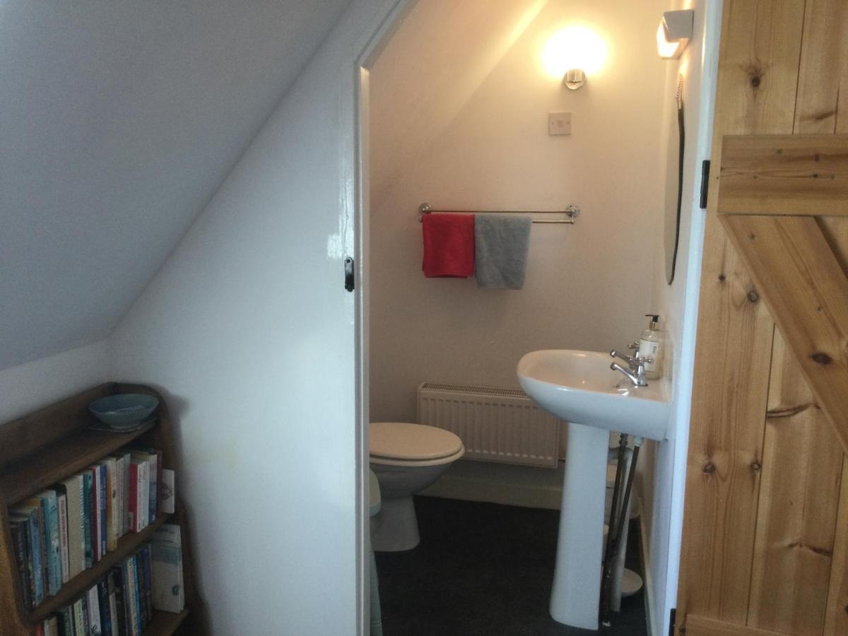 Piper'S Cave Bed And Breakfast Helmsdale Exterior foto